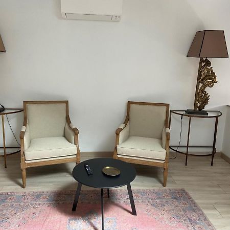 Au Coin Des Hospices Leilighet Beaune  Eksteriør bilde